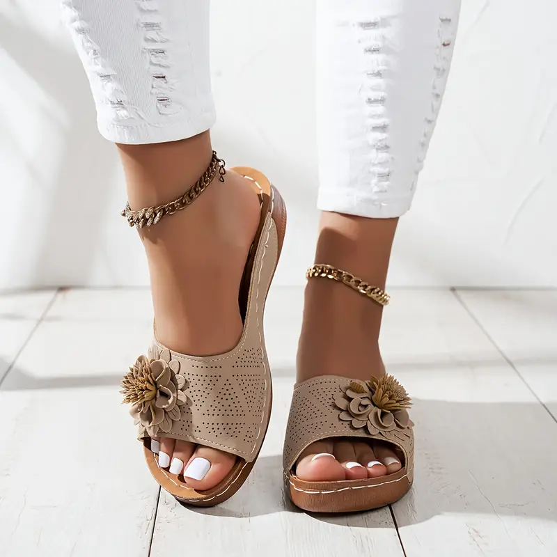 Women's Bohemian Wedge Sandals - 3D Floral Design Comfortable Walking Slippers, Summer Indoor and Outdoor Casual Fashion Sandals