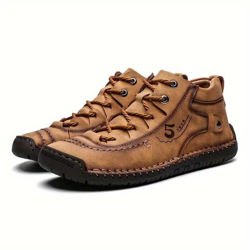 WalkEase™ Men’s Handmade Non-Slip Leather Sneakers – All-Day Comfort